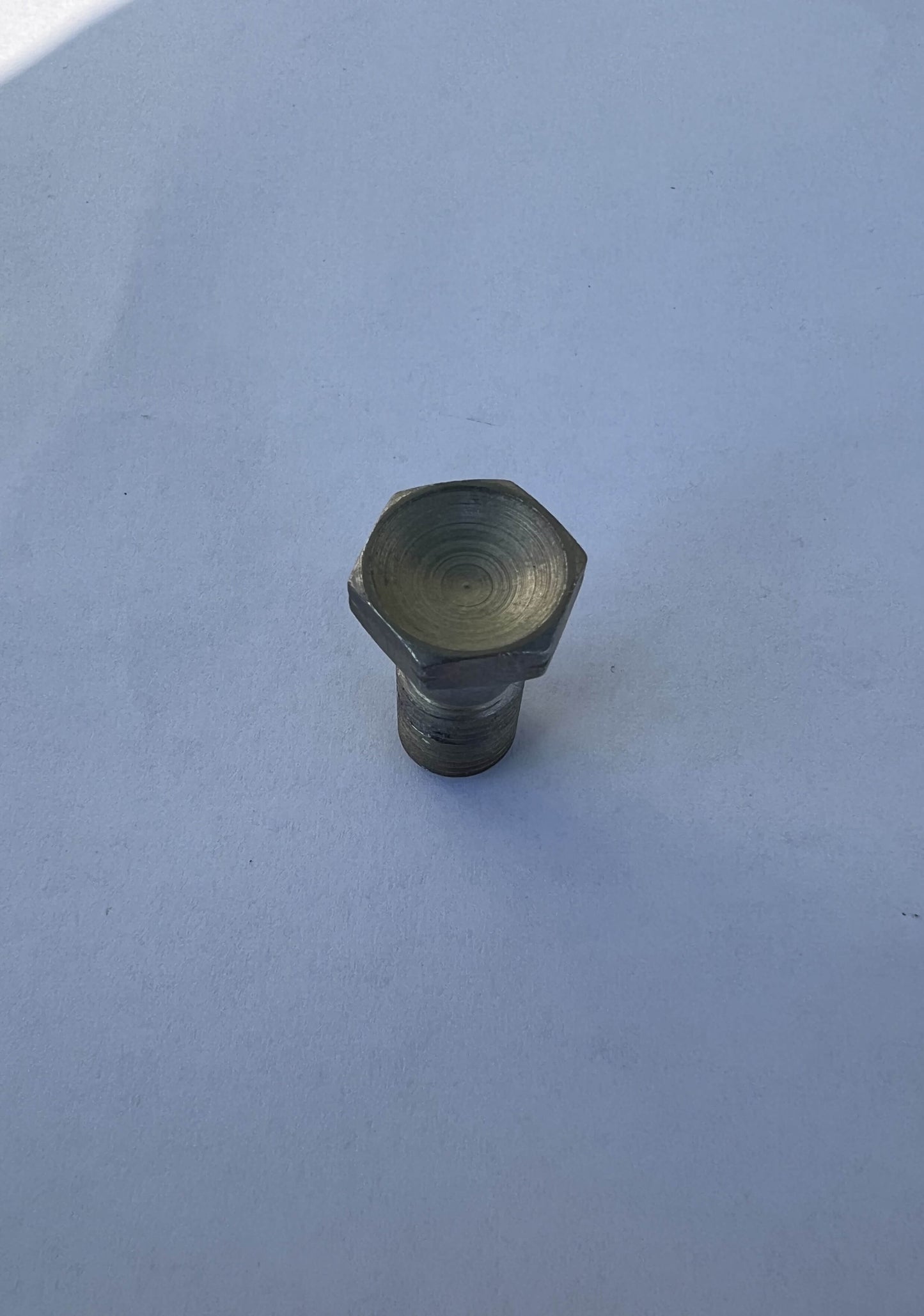 Bolt with hole for Banjo fitting