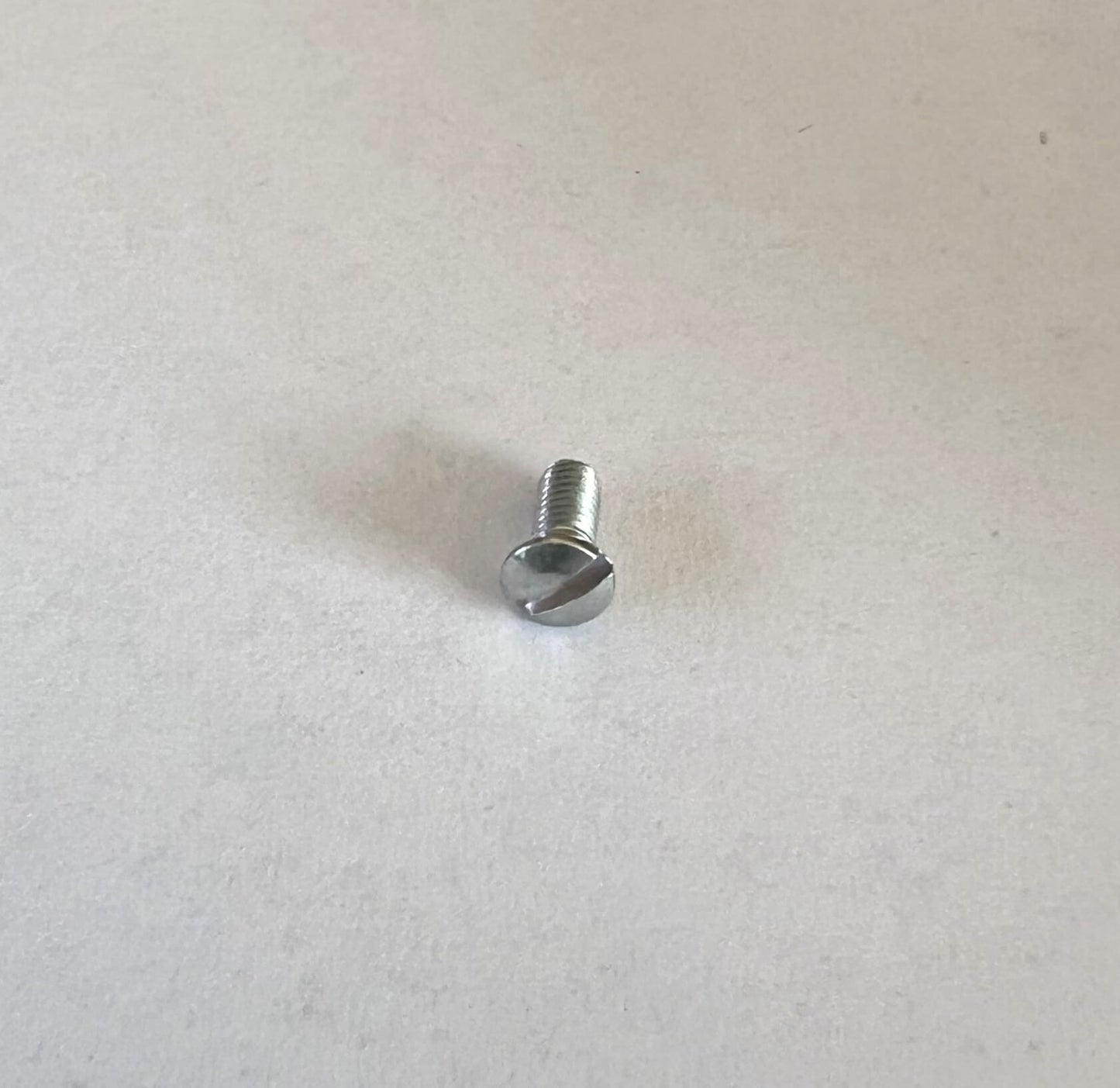 M3x6 carburetor screw